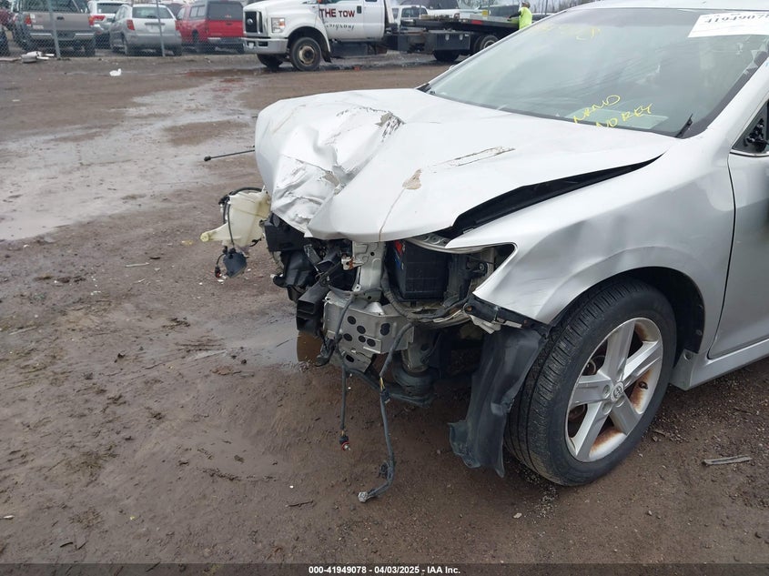 2013 TOYOTA CAMRY VIN: 4T1BF1FK2DU649556