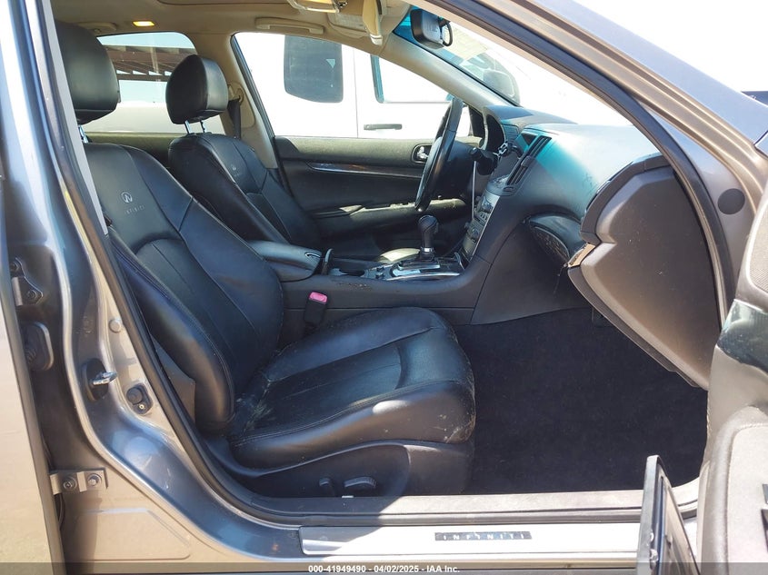 2013 INFINITI G37 JOURNEY - JN1CV6AP8DM303719