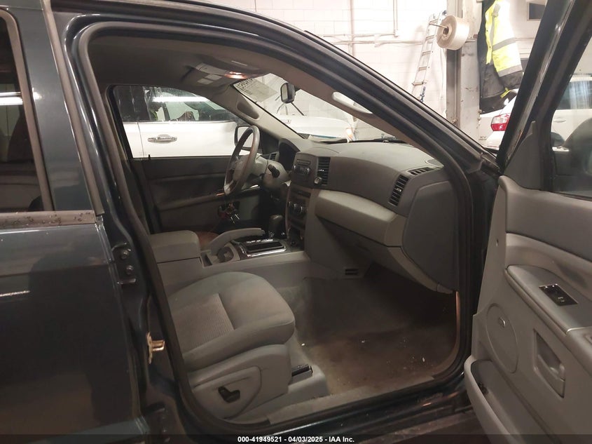 2007 JEEP GRAND CHEROKEE VIN: 1J8GS48K87C615693