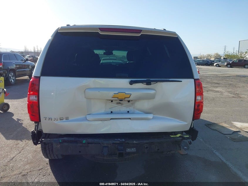 2013 CHEVROLET TAHOE LTZ - 1GNSKCE04DR368879