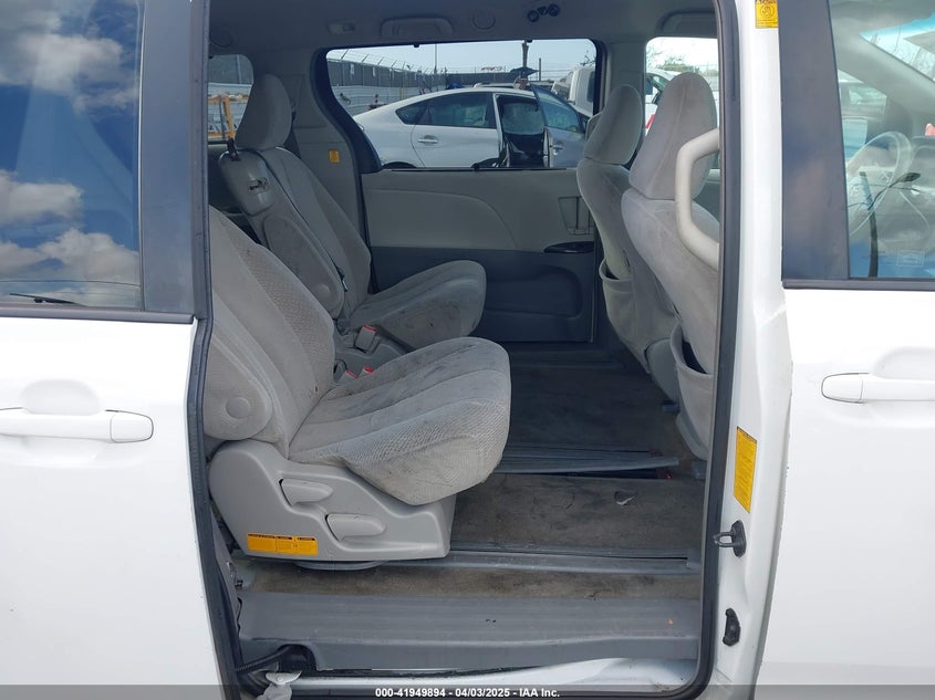 2012 TOYOTA SIENNA VIN: 5TDKK3DC6CS246447