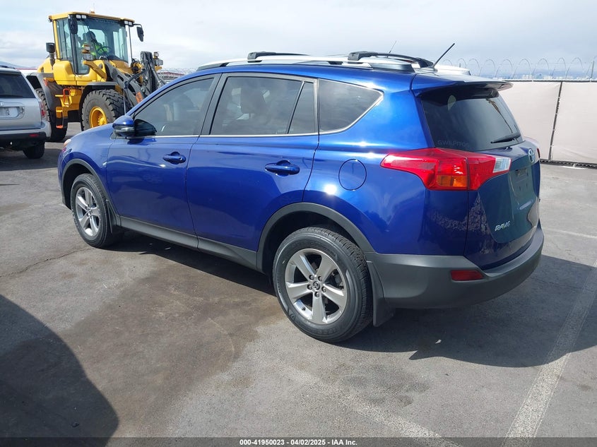2015 TOYOTA RAV4 VIN: 2T3WFREV7FW164738