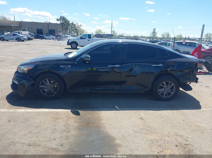 2020 KIA OPTIMA VIN: 5XXGT4L33LG384927