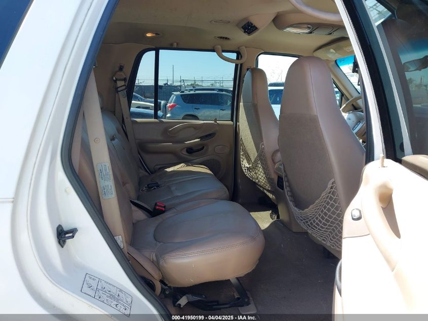 1998 Ford Expedition Eddie Bauer/Xlt VIN: 1FMRU18W9WLB88482 Lot: 41950199