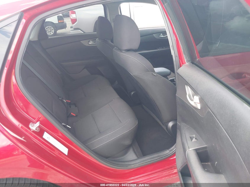 2019 KIA FORTE VIN: 3KPF24AD6KE030868