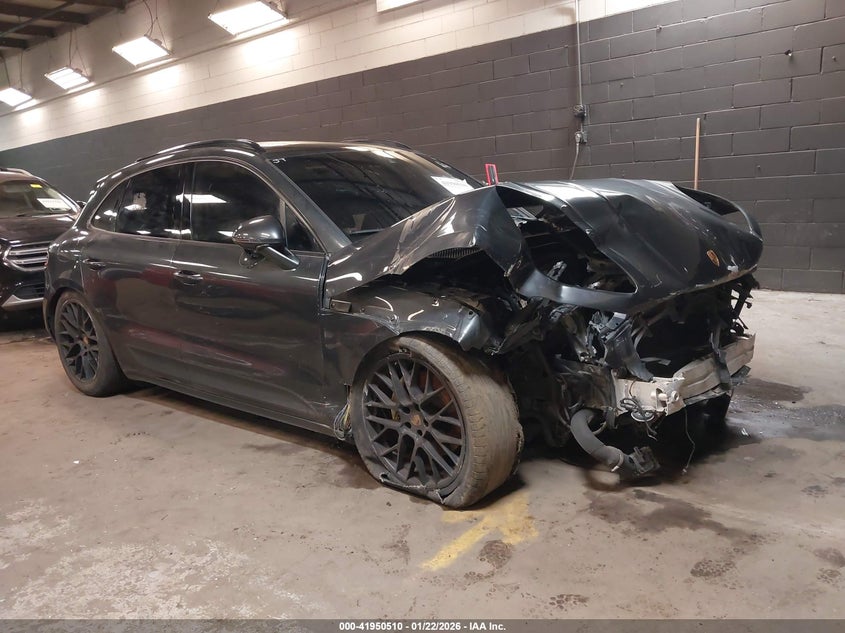 2018 Porsche Macan Sport Edition