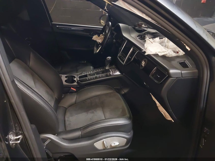 2018 Porsche Macan Sport Edition