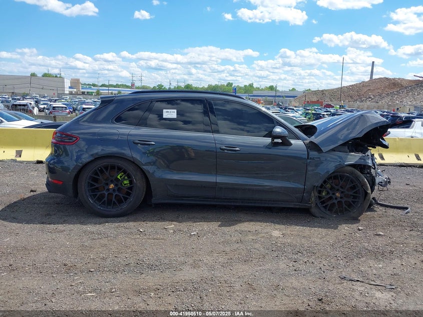 2018 Porsche Macan Sport Edition VIN: WP1AA2A59JLB23012 Lot: 41950510