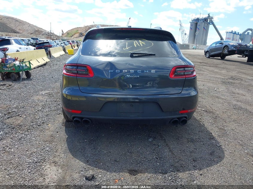 2018 Porsche Macan Sport Edition VIN: WP1AA2A59JLB23012 Lot: 41950510