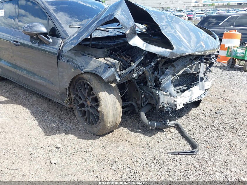 2018 Porsche Macan Sport Edition VIN: WP1AA2A59JLB23012 Lot: 41950510