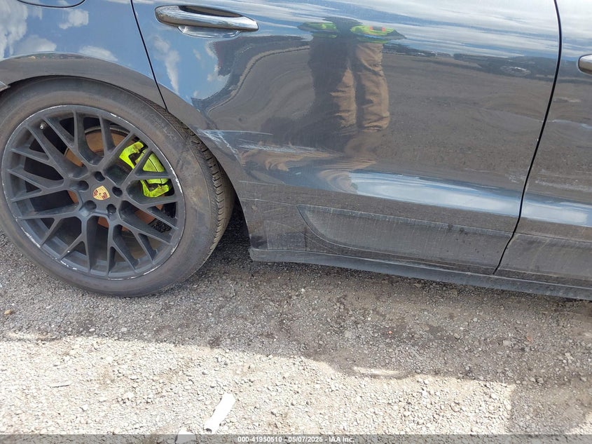 2018 Porsche Macan Sport Edition VIN: WP1AA2A59JLB23012 Lot: 41950510