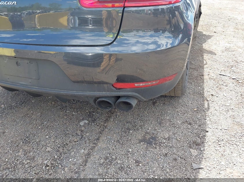 2018 Porsche Macan Sport Edition VIN: WP1AA2A59JLB23012 Lot: 41950510