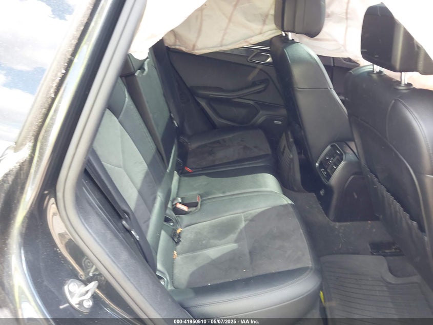 2018 Porsche Macan Sport Edition VIN: WP1AA2A59JLB23012 Lot: 41950510