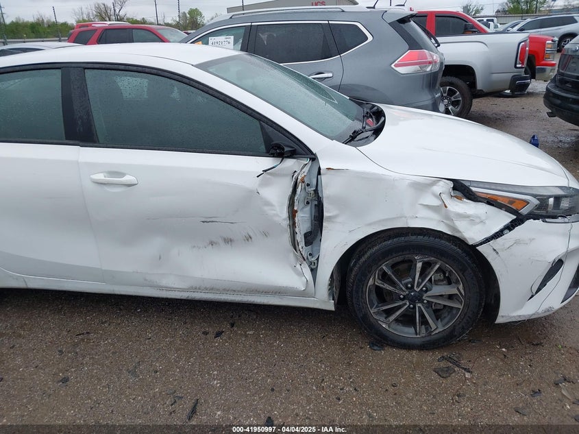 2022 KIA FORTE VIN: 3KPF24AD1NE479654