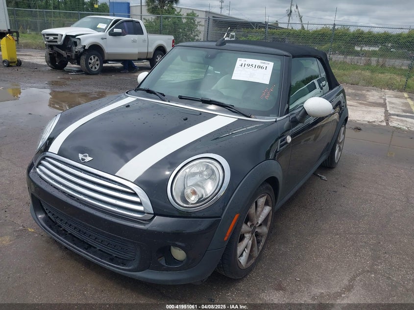 2013 MINI CONVERTIBLE VIN: WMWZN3C54DT568819