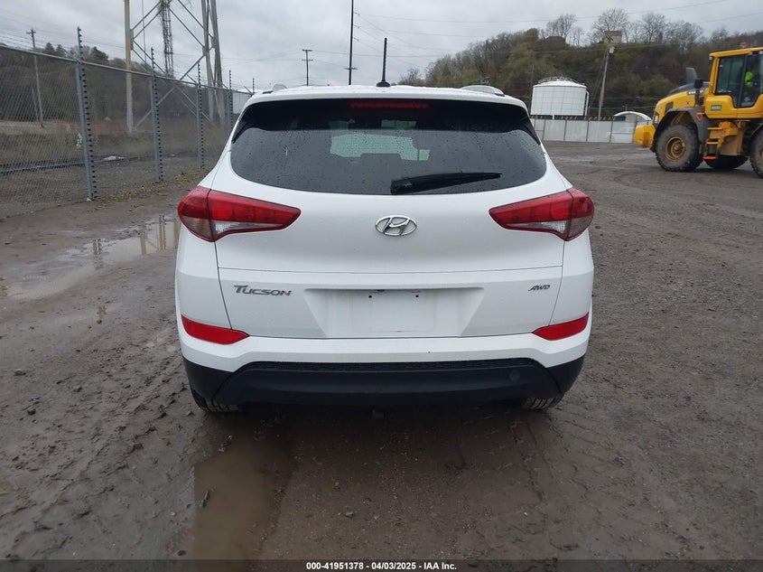 2016 HYUNDAI TUCSON LIMITED/SPORT AND ECO/SE - KM8J3CA40GU145648