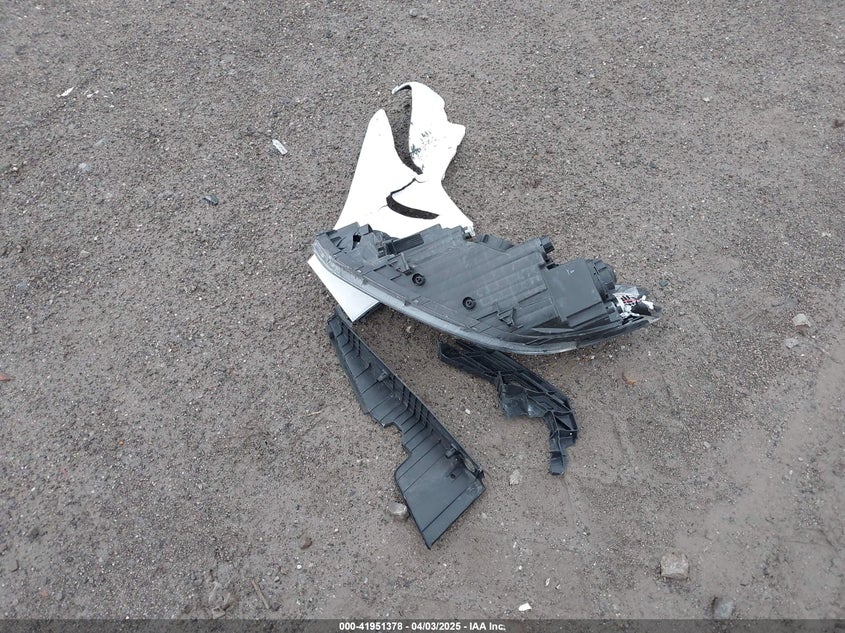 2016 HYUNDAI TUCSON LIMITED/SPORT AND ECO/SE - KM8J3CA40GU145648