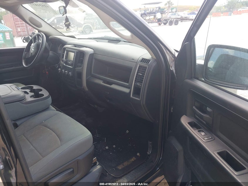 2018 RAM 1500 ST - 1C6RR6KG0JS300032