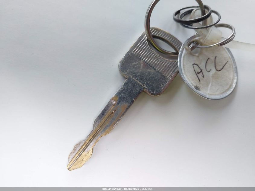 2002 Ford F-350 Xl/Xlt VIN: 1FTSF31L92EA94449 Lot: 41951949