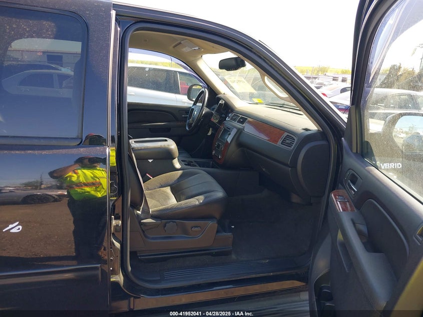 2011 CHEVROLET TAHOE HYBRID VIN: 1GNSKDFJXBR194343