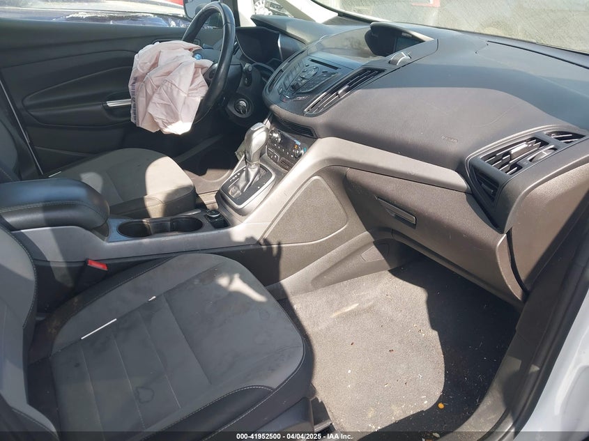2014 FORD C-MAX VIN: 1FADP5AU3EL510365