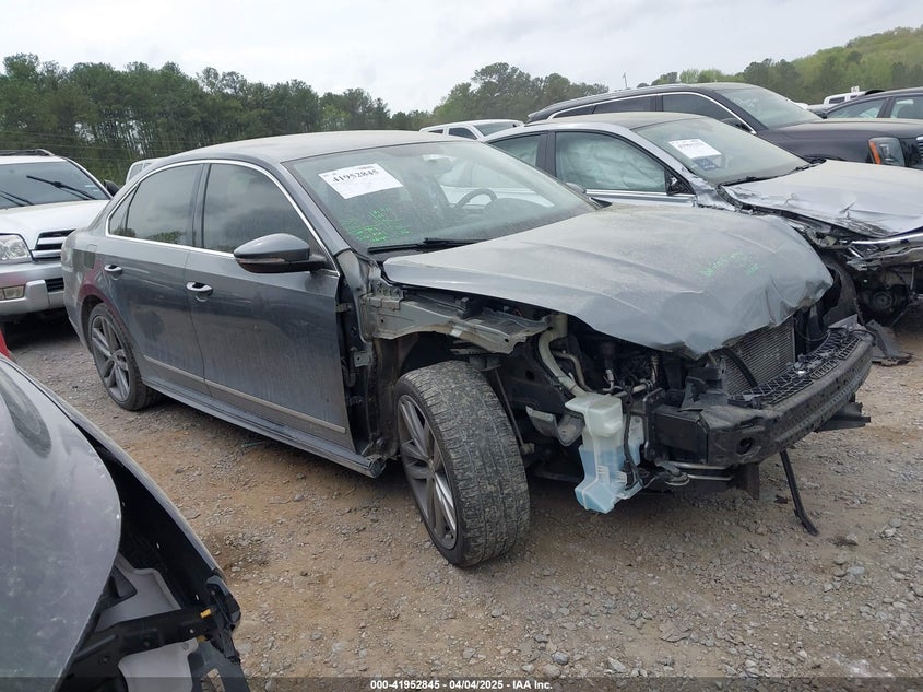 2017 VOLKSWAGEN PASSAT VIN: 1VWDT7A34HC060154