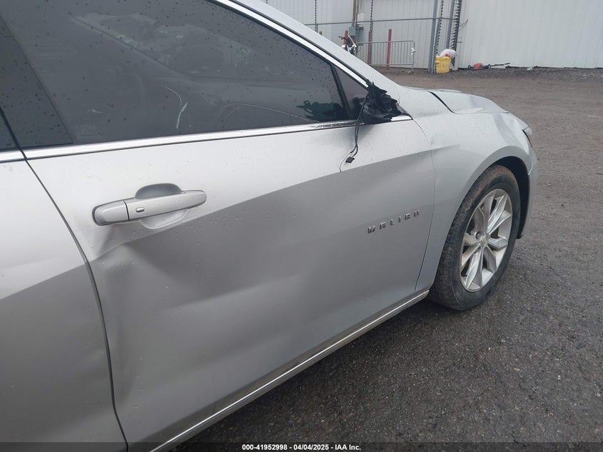2019 CHEVROLET MALIBU VIN: 1G1ZD5ST4KF145602