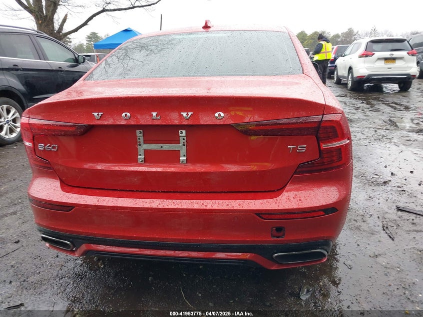 2021 VOLVO S60 T5 R-DESIGN - 7JR102FZ5MG119456