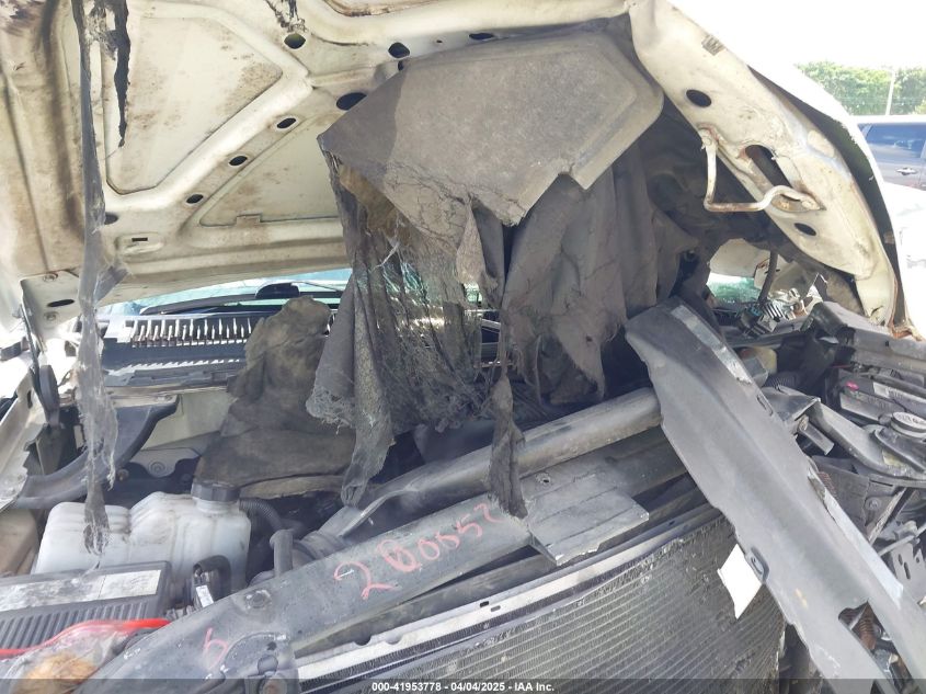 2002 Cadillac Escalade Standard VIN: 1GYEC63T42R183580 Lot: 41953778