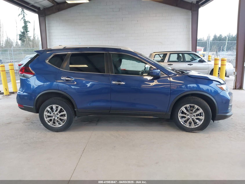 VIN 5N1AT2MV7JC800092 2018 NISSAN ROGUE SV