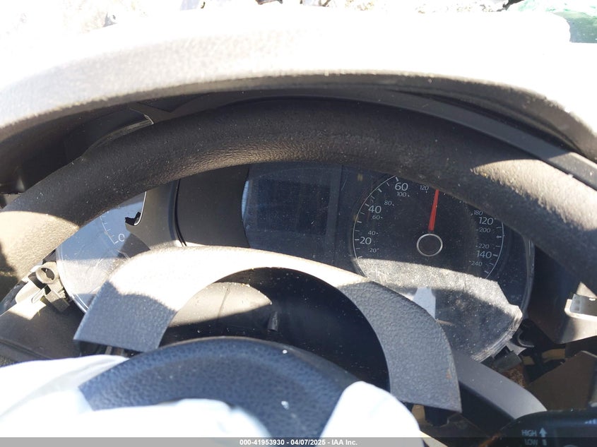 2013 VOLKSWAGEN JETTA 2.0L S - 3VW2K7AJ6DM366466