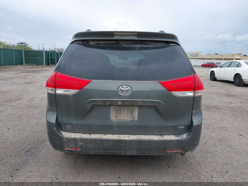 2011 Toyota Sienna Le V6/Le V6 Auto Access Seat VIN: 5TDKK3DCXBF119702 Lot: 41954050