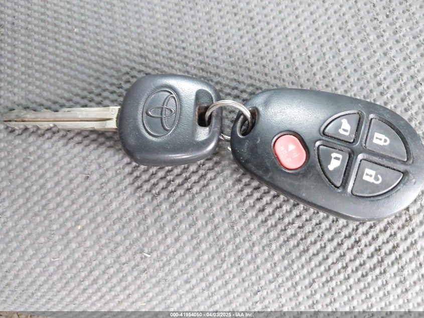 2011 Toyota Sienna Le V6/Le V6 Auto Access Seat VIN: 5TDKK3DCXBF119702 Lot: 41954050