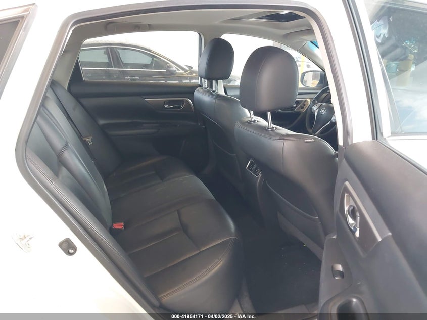 2015 NISSAN ALTIMA VIN: 1N4AL3AP7FN352082