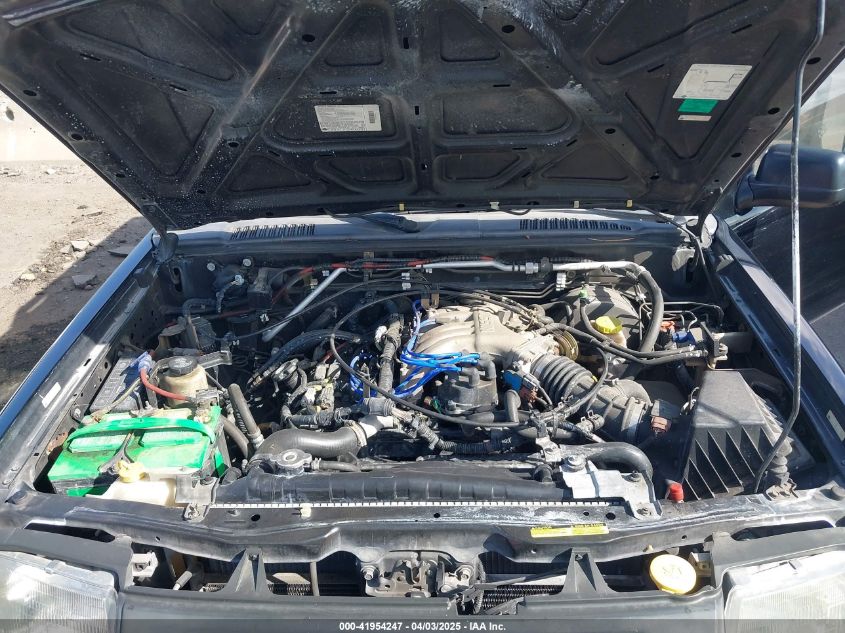 2001 Nissan Xterra Xe-V6 VIN: 5N1ED28T51C560631 Lot: 41954247