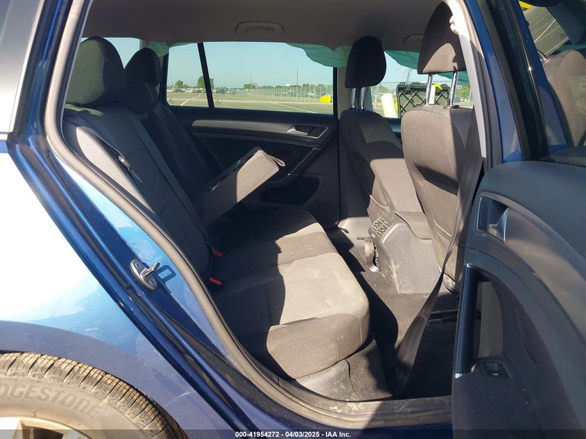 2016 VOLKSWAGEN GOLF SPORTWAGEN TSI S 4-DOOR 3VWC17AU6GM502388