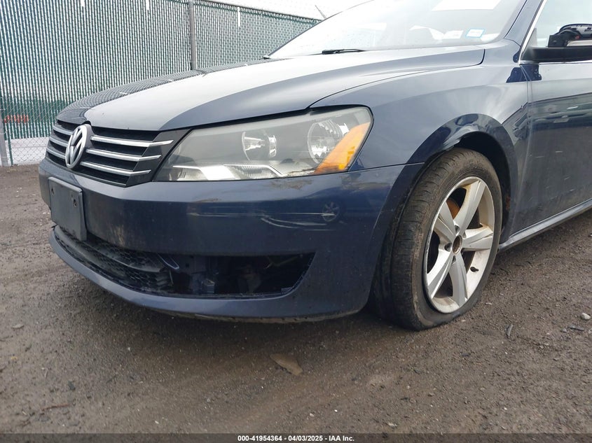 2013 VOLKSWAGEN PASSAT VIN: 1VWBP7A34DC004270