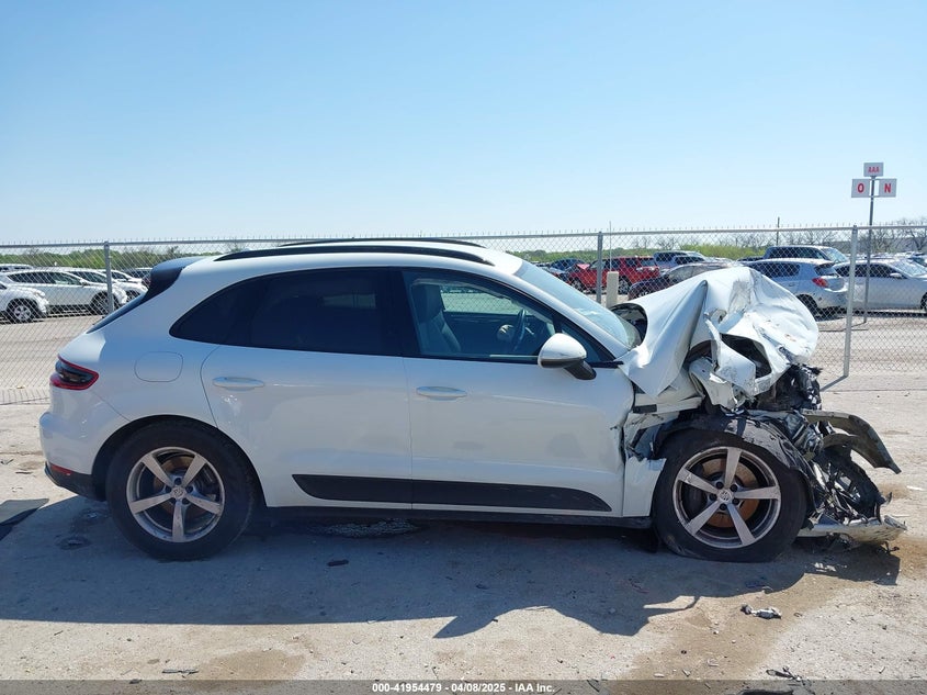 2018 PORSCHE MACAN VIN: WP1AA2A50JLB18264