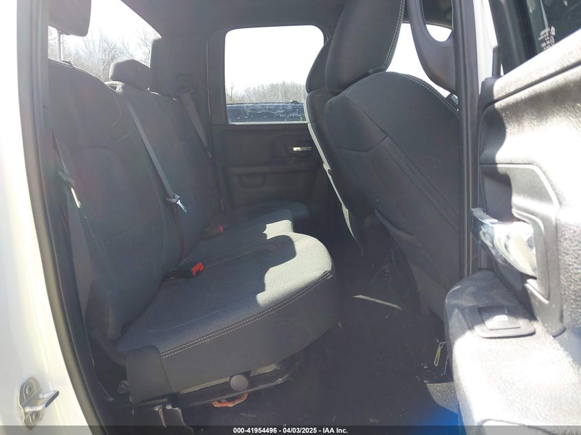 2022 RAM 1500 CLASSIC VIN: 1C6RR7GG6NS182380