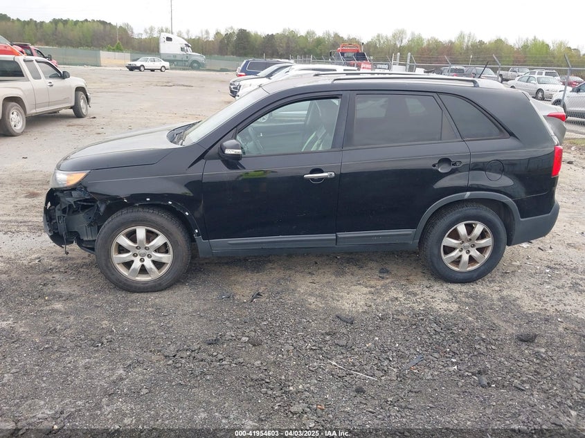 2012 KIA SORENTO VIN: 5XYKT4A22CG273527