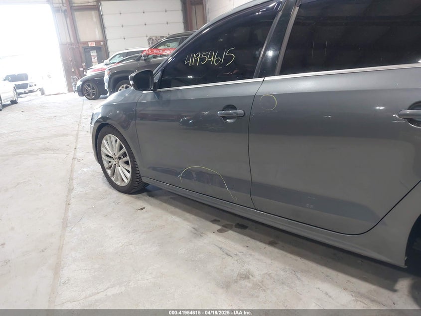 2014 VOLKSWAGEN JETTA VIN: 3VWL17AJ6EM331404