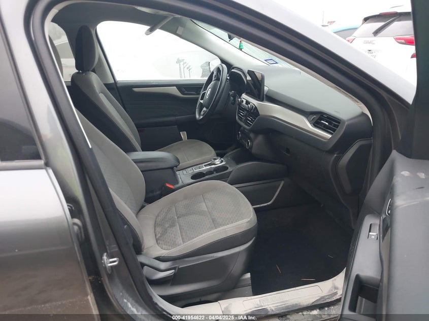 2022 FORD ESCAPE VIN: 1FMCU0G68NUB97989