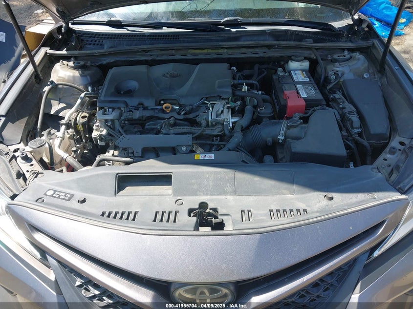 2018 TOYOTA CAMRY VIN: 4T1B11HK0JU646985