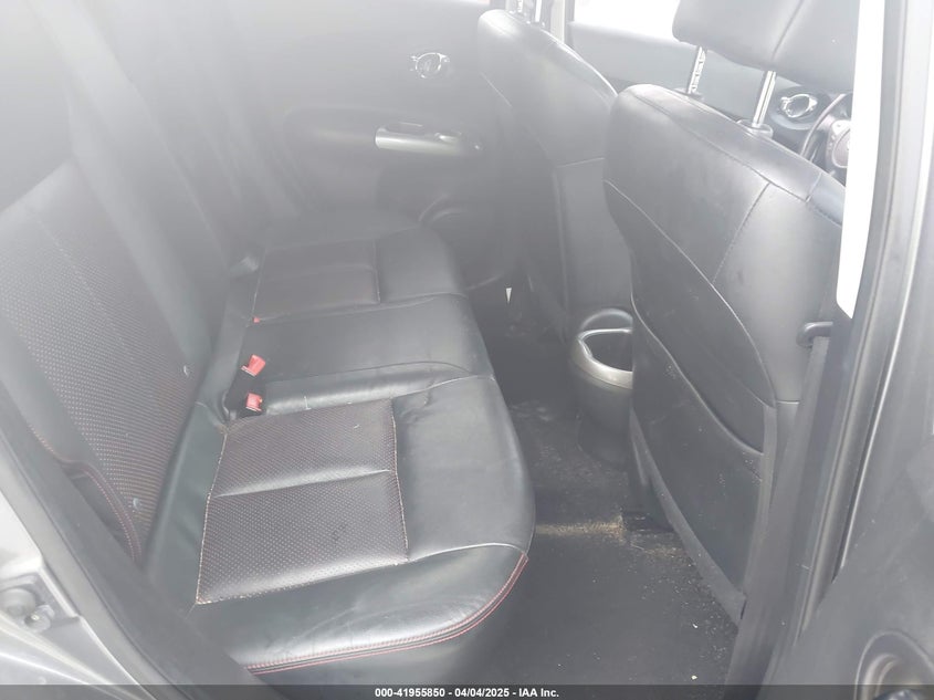 2014 NISSAN JUKE VIN: JN8AF5MR7ET352771