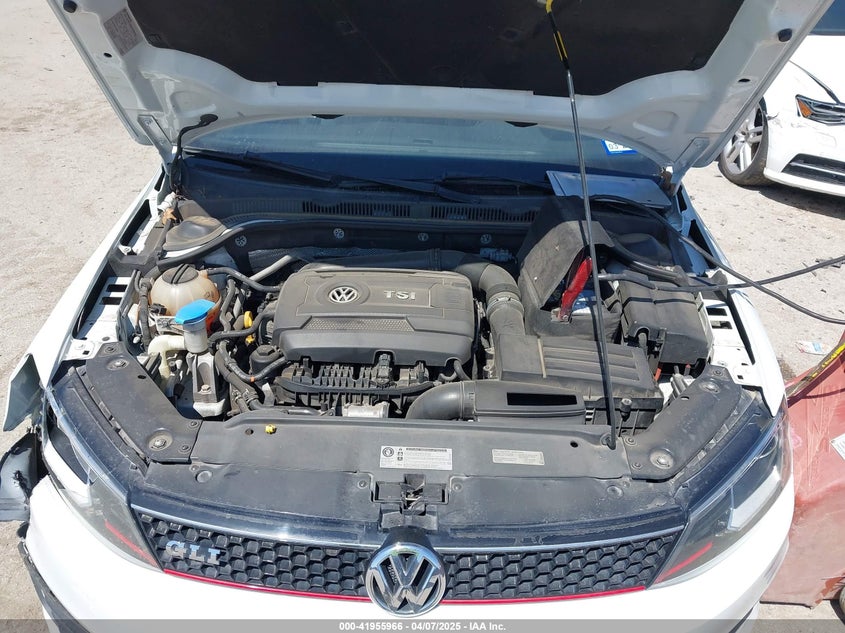 2015 VOLKSWAGEN JETTA VIN: 3VW4S7AJ3FM402013