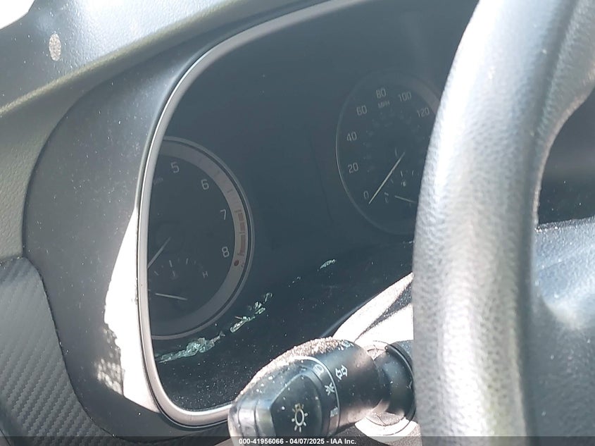 2019 HYUNDAI TUCSON SE - KM8J2CA48KU872175