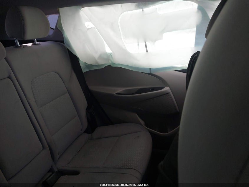 2019 HYUNDAI TUCSON SE - KM8J2CA48KU872175