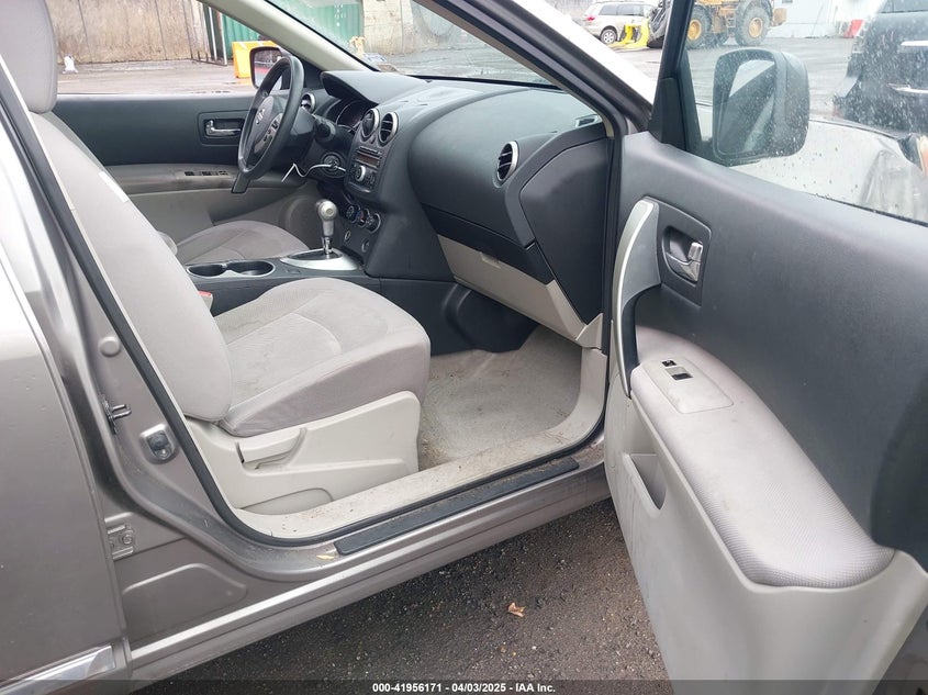 2013 NISSAN ROGUE S - JN8AS5MV2DW138101