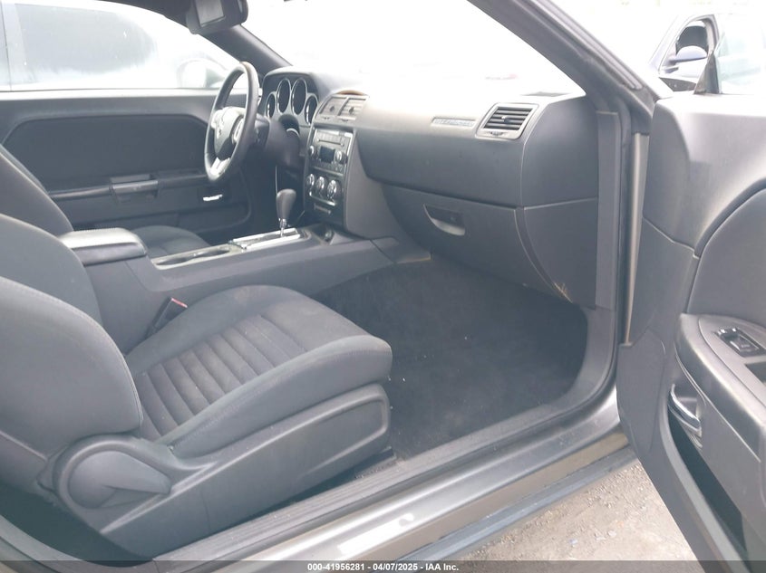 2011 DODGE CHALLENGER VIN: 2B3CJ4DG0BH524693