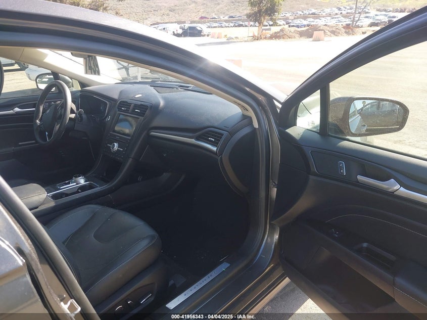 2019 FORD FUSION ENERGI TITANIUM - 3FA6P0SU3KR216052